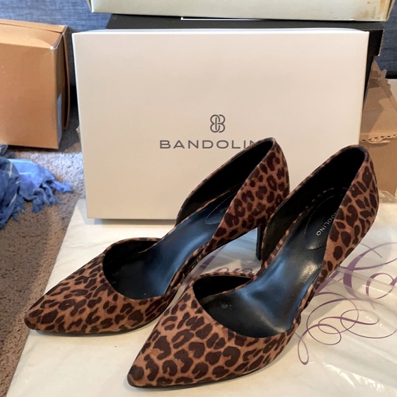 Bandolino Leopard Print Pumps 